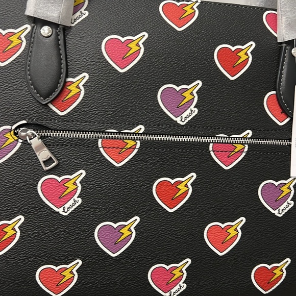 NWT - Coach Gallery Tote Bag With Heart Bolt Print - Picture 10 of 12